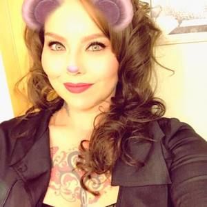 Meet your Posher, Julianne